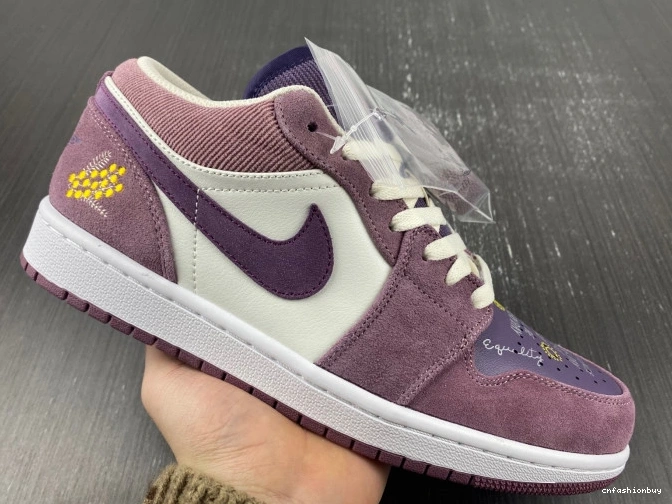 1 DR8057-500 Air Jordan (W) Unity Low 0824